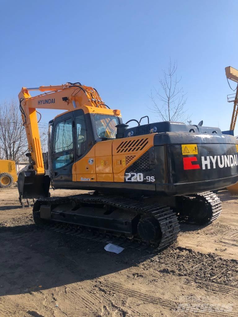Hyundai 220-9s Гусеничные экскаваторы
