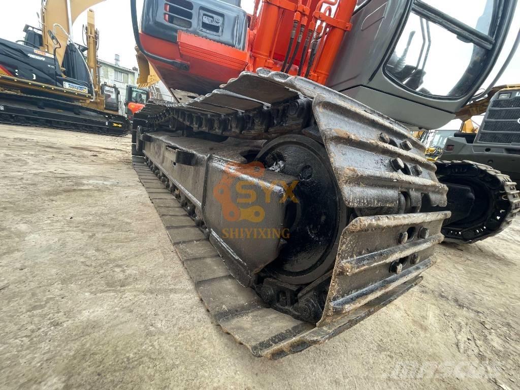 Hitachi EX 120 Гусеничные экскаваторы
