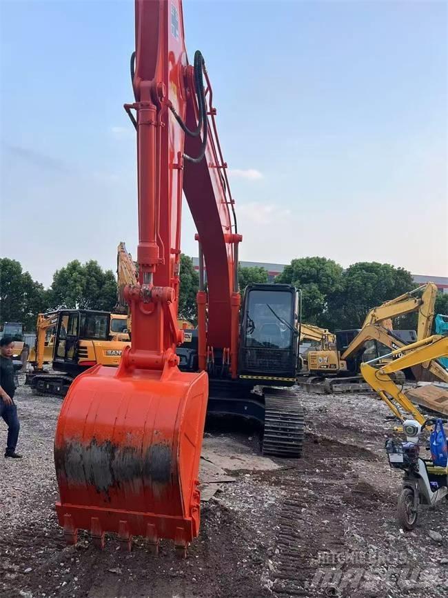 Hitachi ZX 200 Гусеничные экскаваторы