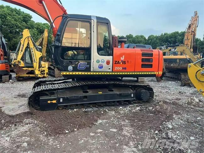 Hitachi ZX 200 Гусеничные экскаваторы