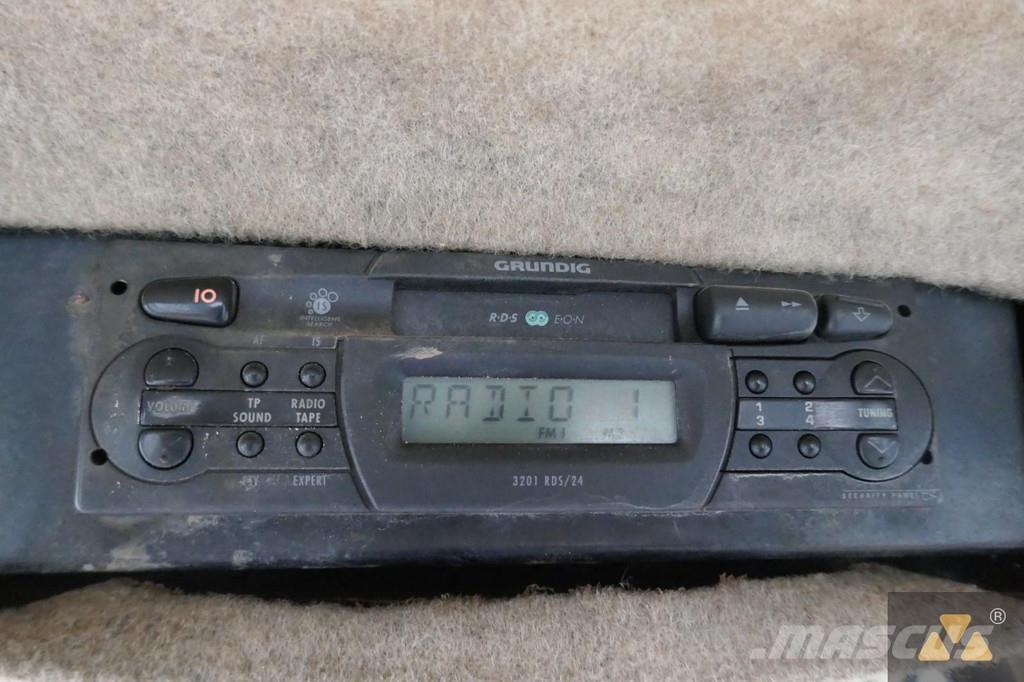 CAT D6M LGP Гусеничные бульдозеры