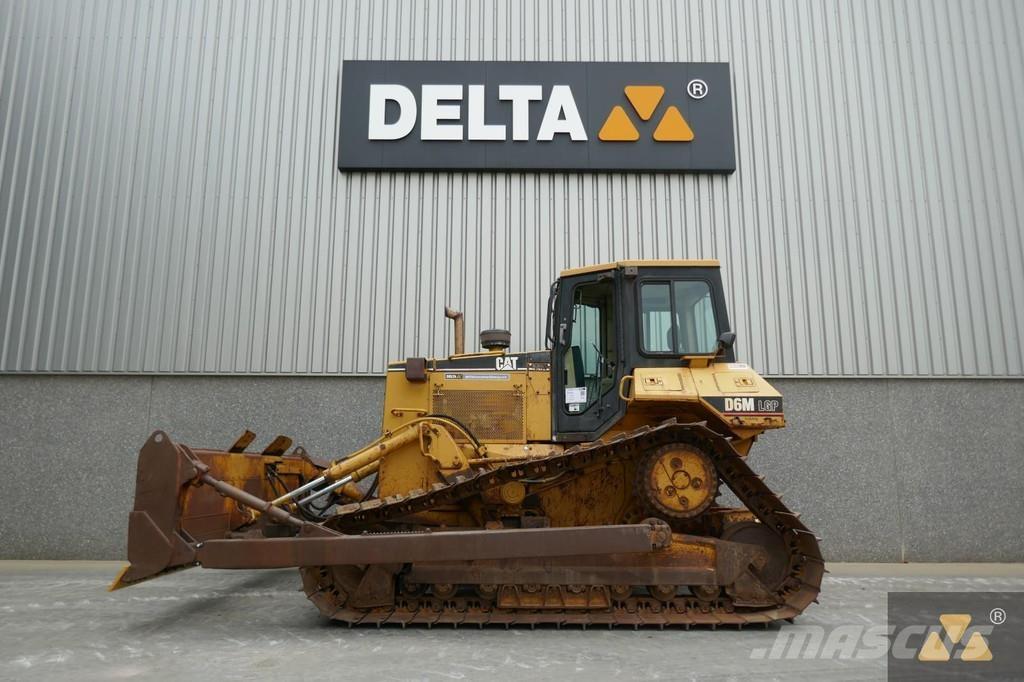 CAT D6M LGP Гусеничные бульдозеры