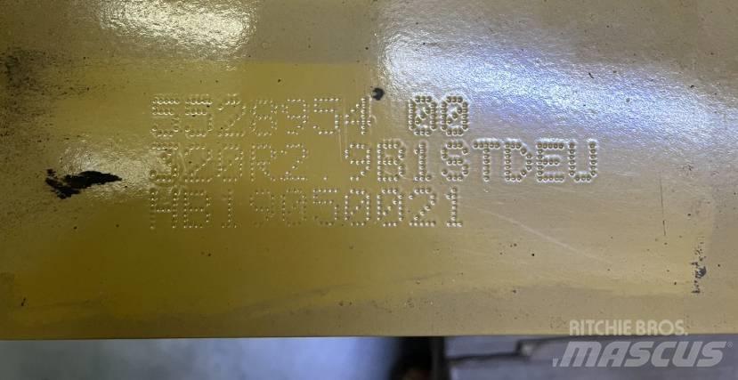 CAT 320 Боны и ковши
