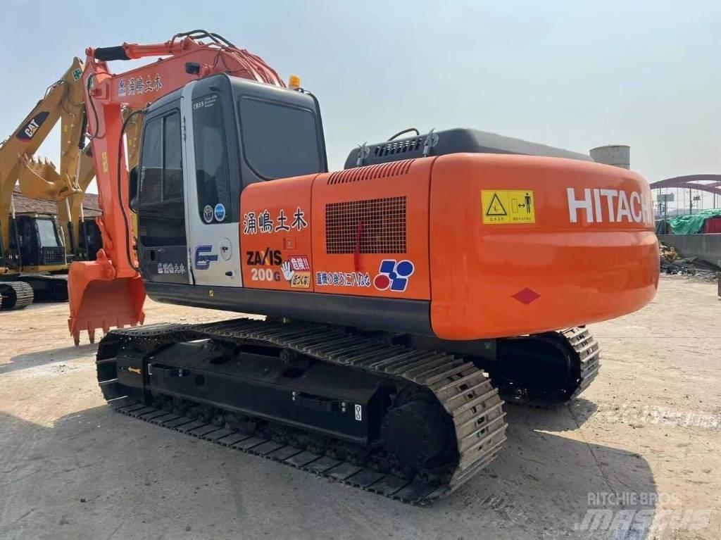 Hitachi ZX 200 Гусеничные экскаваторы