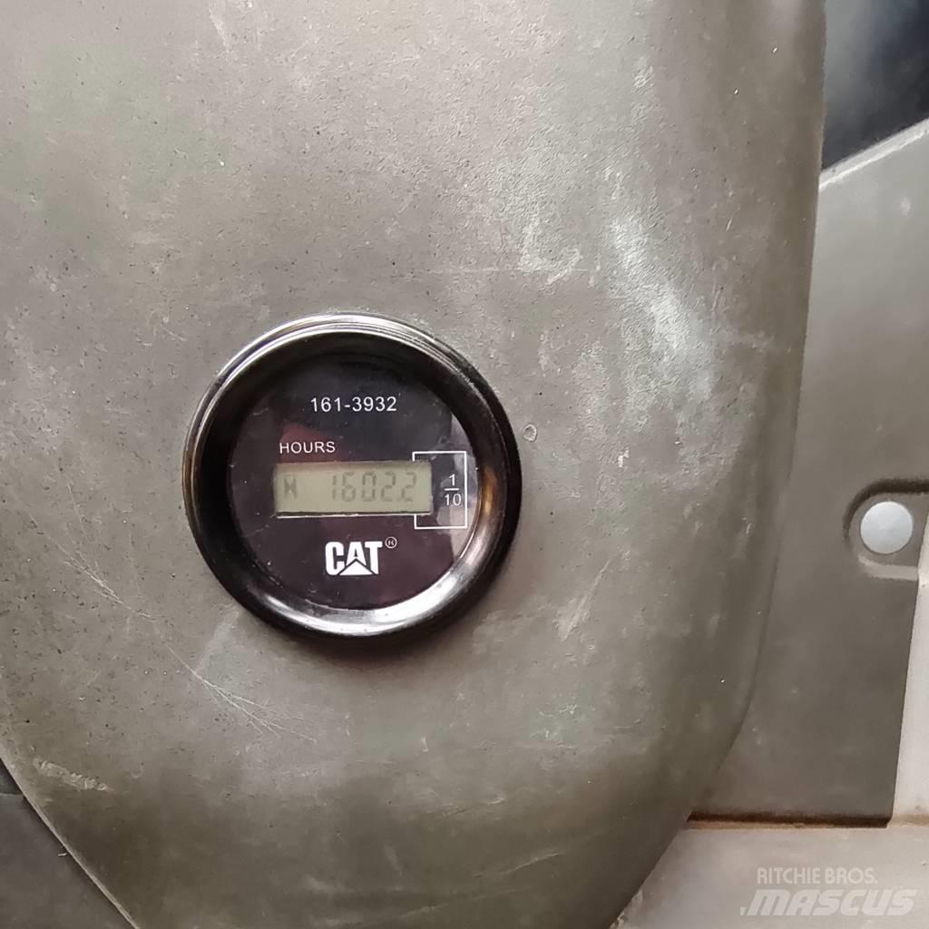 CAT 320 D Гусеничные экскаваторы