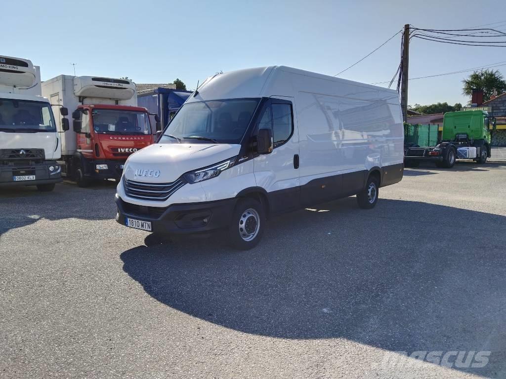 Iveco Daily 35 S12 Цельнометаллический фургоны
