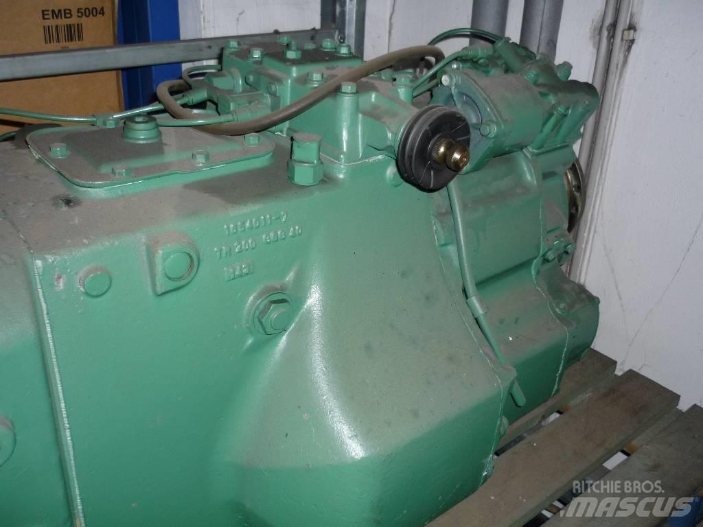 Volvo SR 2000 / 2400 Коробки передач