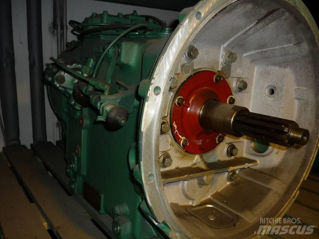 Volvo SR 2000 / 2400 Коробки передач
