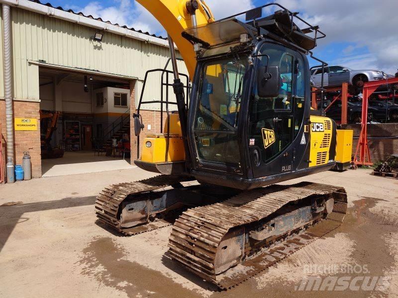 JCB JS130LC Plus+ Гусеничные экскаваторы
