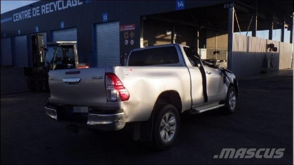 Toyota Hilux 5 Прочие фургоны
