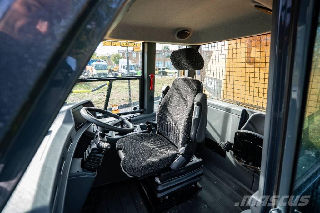 Hyundai HA 30 A Шарнирно-сочленённые самосвалы