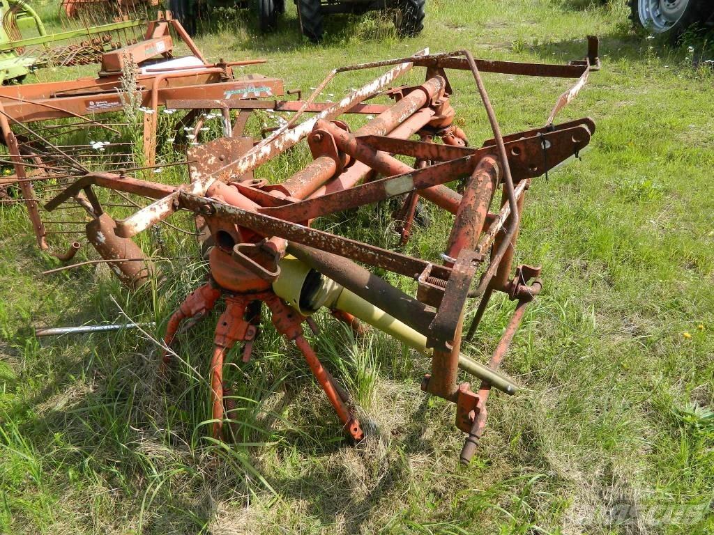 Kuhn 3.2 Грабли-ворошилки