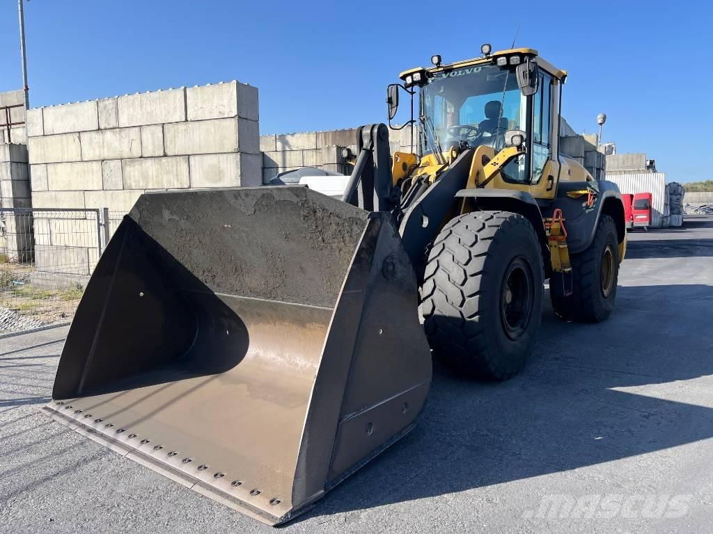 Volvo L 120 H Фронтальные погрузчики