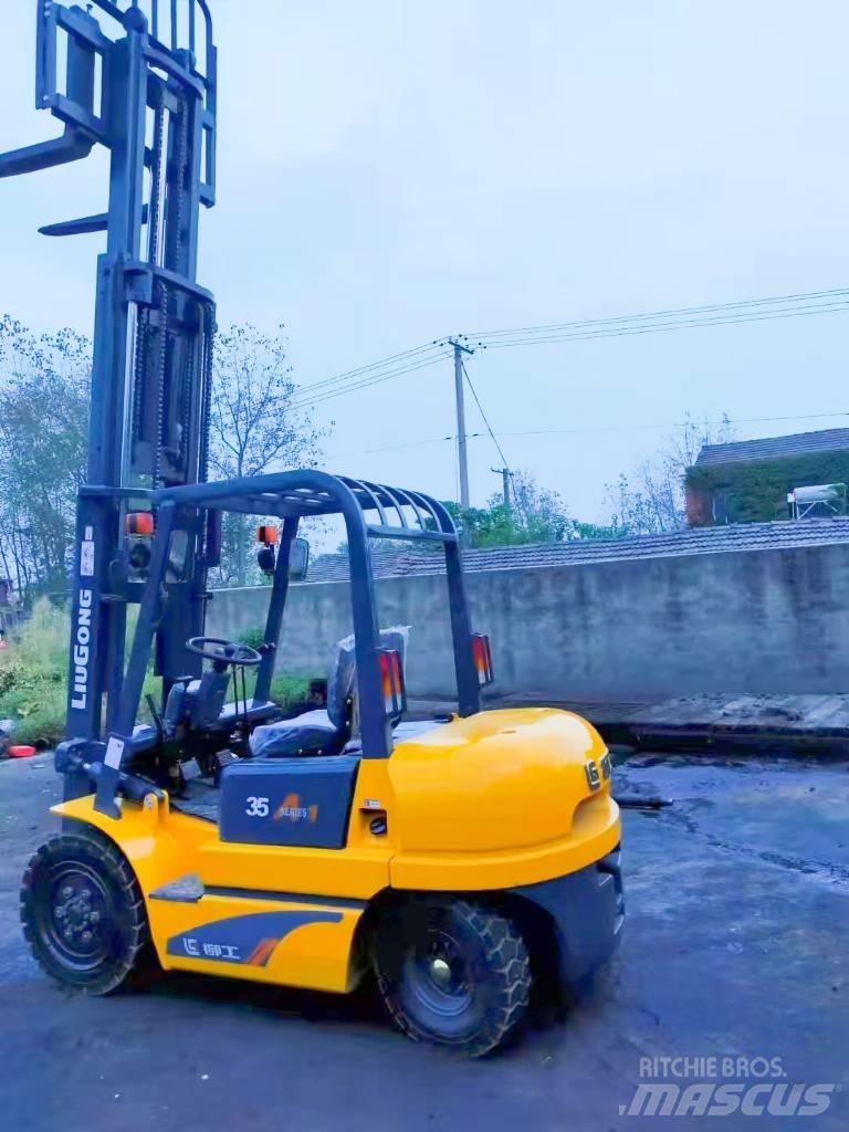 LiuGong CPC 35 Дизельные погрузчики