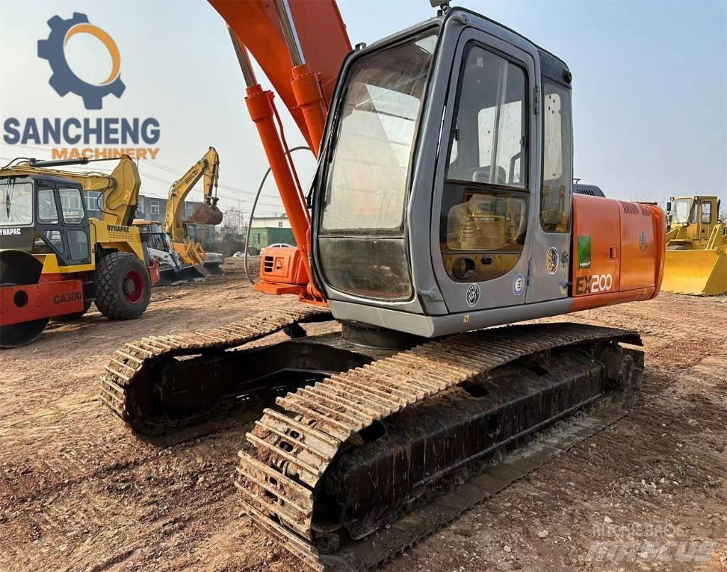 Hitachi EX 200 Гусеничные экскаваторы