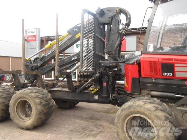 Komatsu 835 Форвардеры