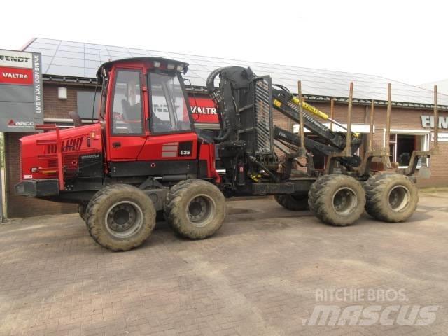 Komatsu 835 Форвардеры