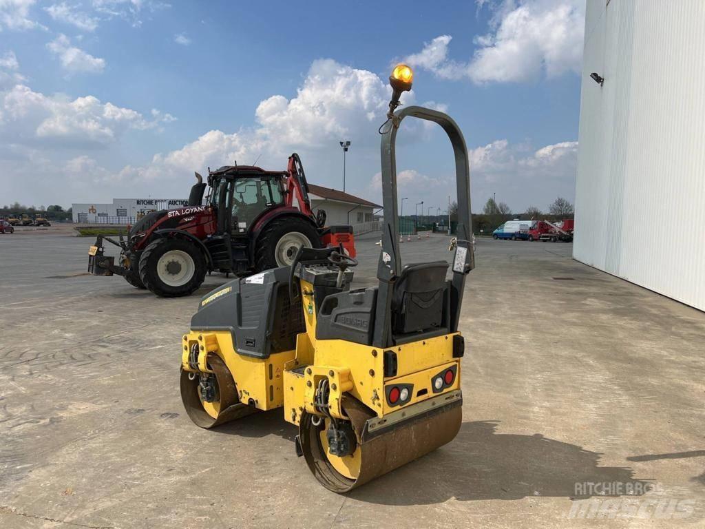 Bomag BW 100 AD M-5 Катки тротуарные