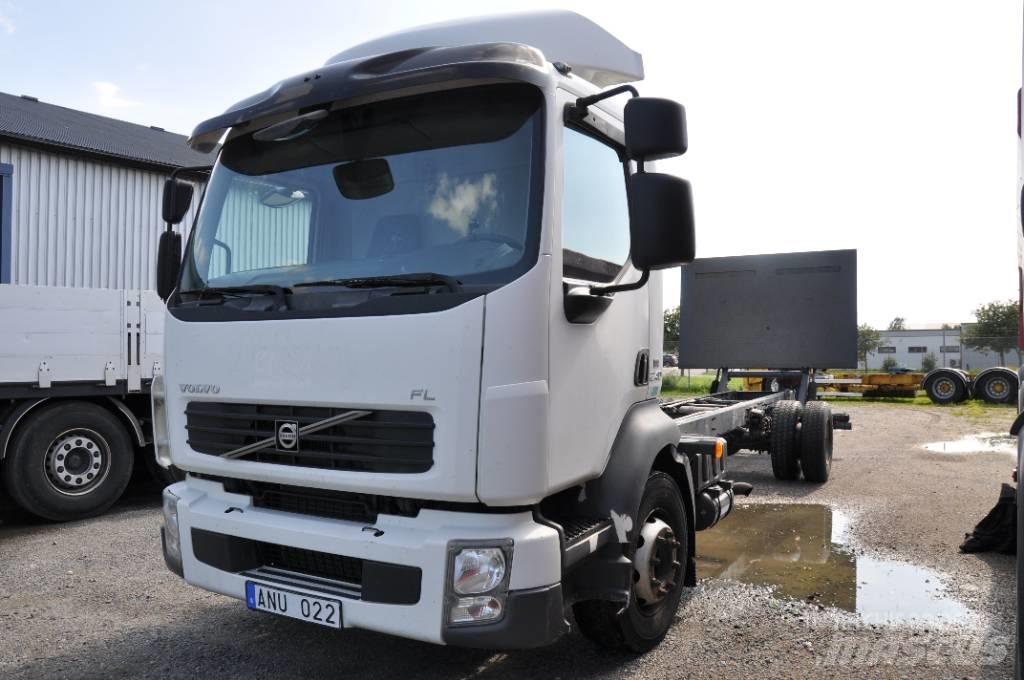 Volvo FL240 4x2 Шасси с кабиной