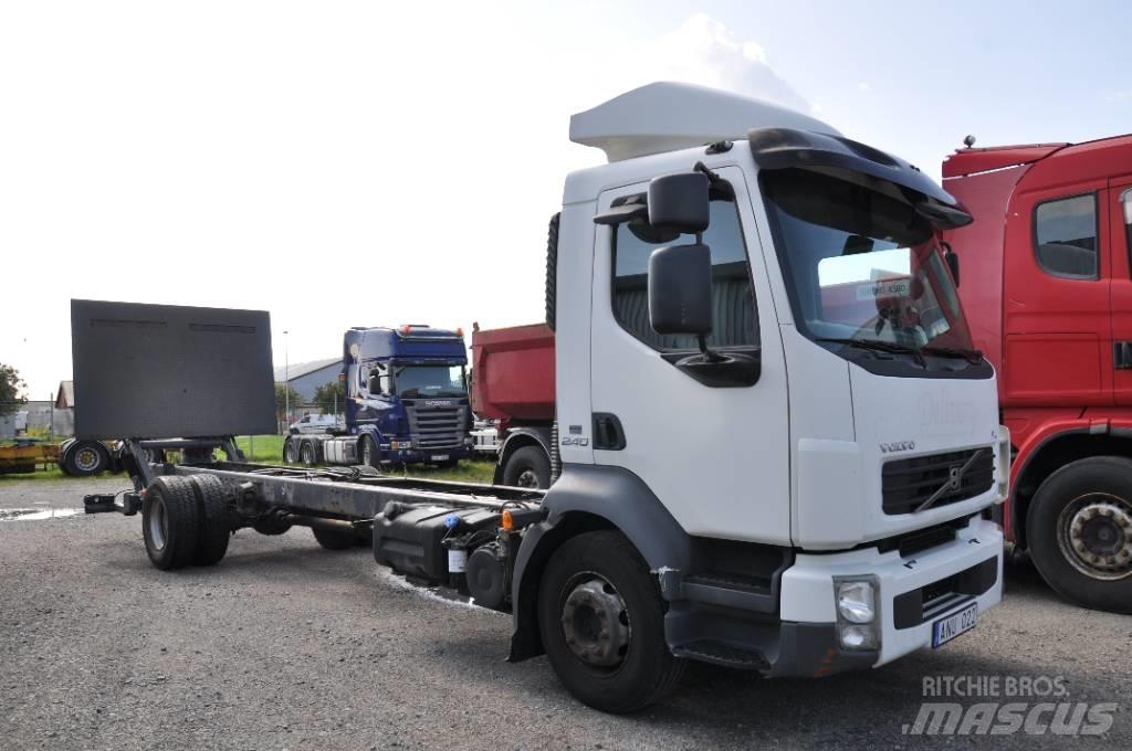 Volvo FL240 4x2 Шасси с кабиной