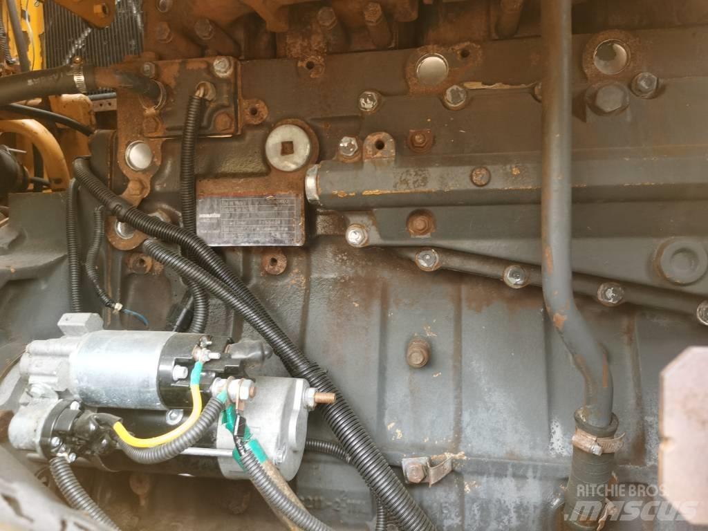 Komatsu WA 500-3 Фронтальные погрузчики
