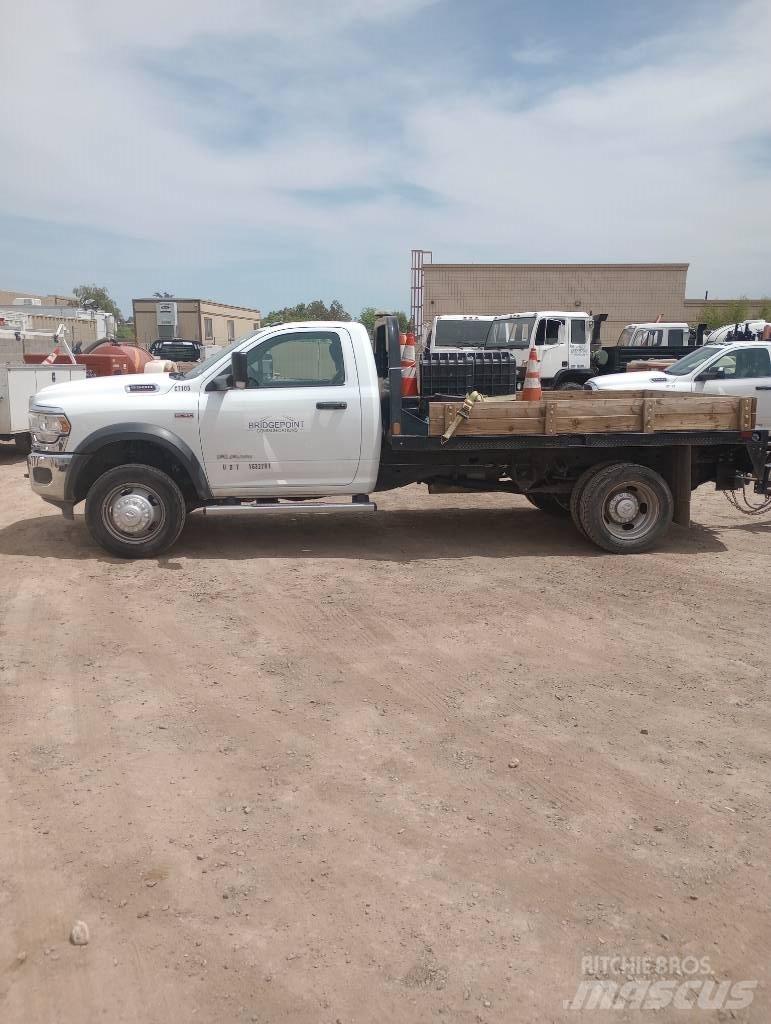 RAM 5500 Грузовики-платформы/боковая разгрузка