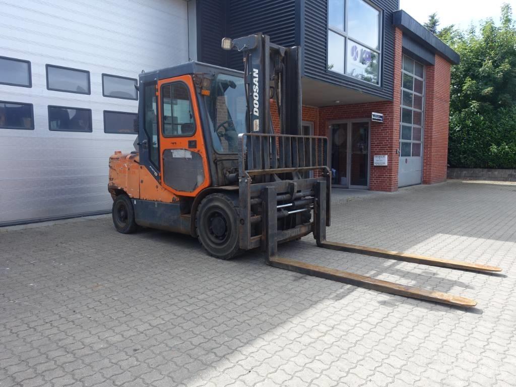 Doosan D 55 C-5 Дизельные погрузчики