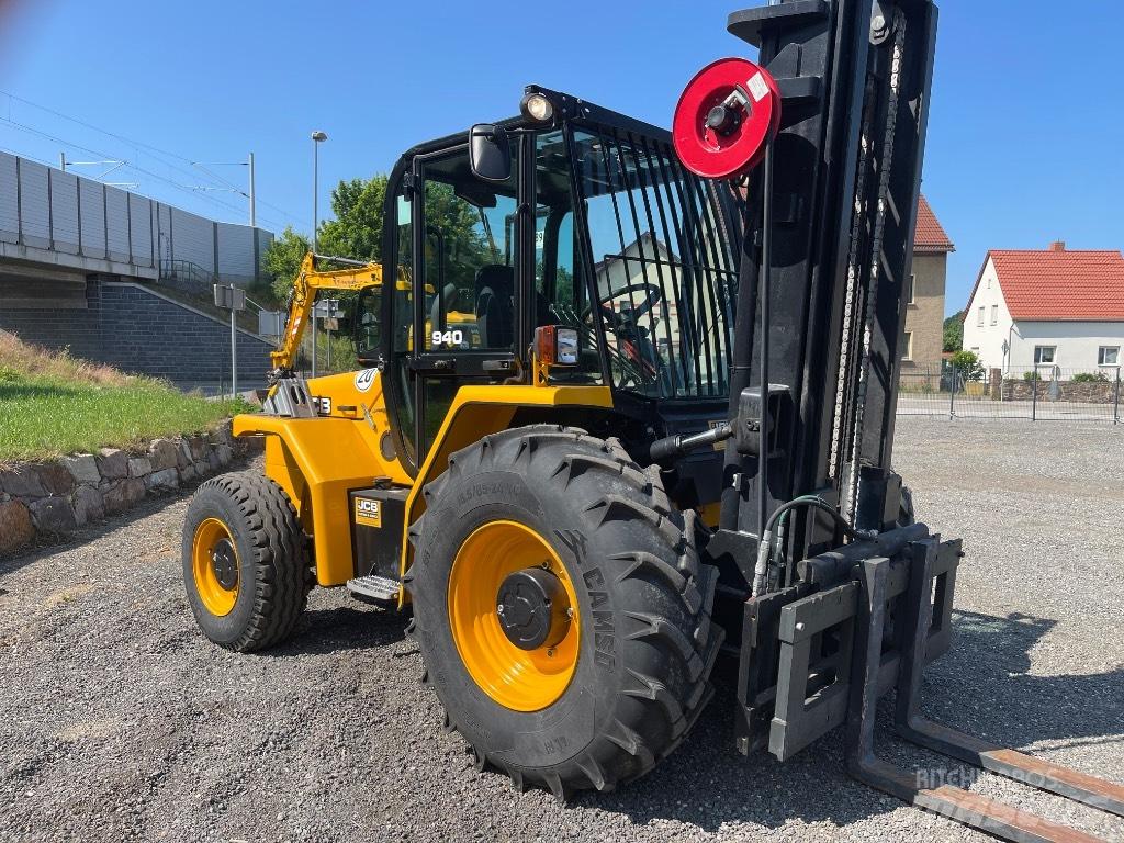 JCB 940-2 T4 Внедорожные погрузчики