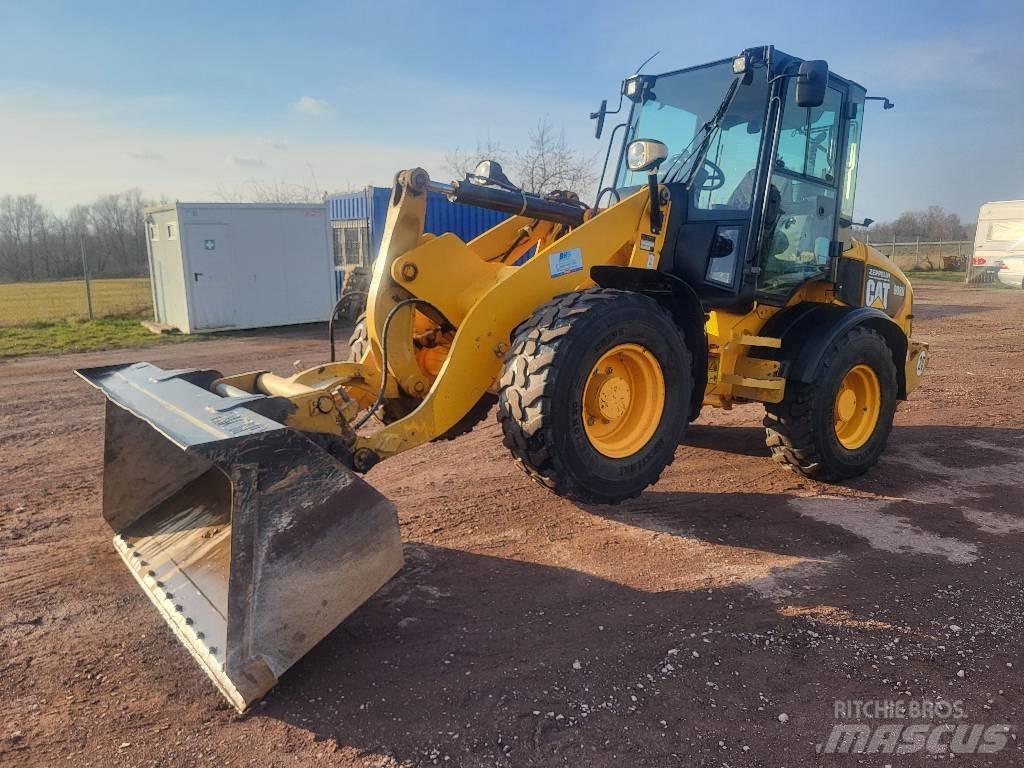 CAT 908 H Фронтальные погрузчики