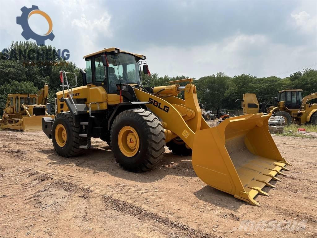 SDLG 956F Фронтальные погрузчики