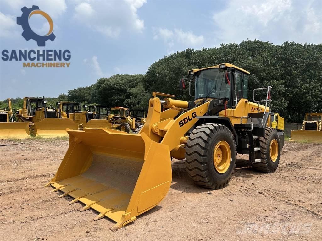 SDLG 956F Фронтальные погрузчики