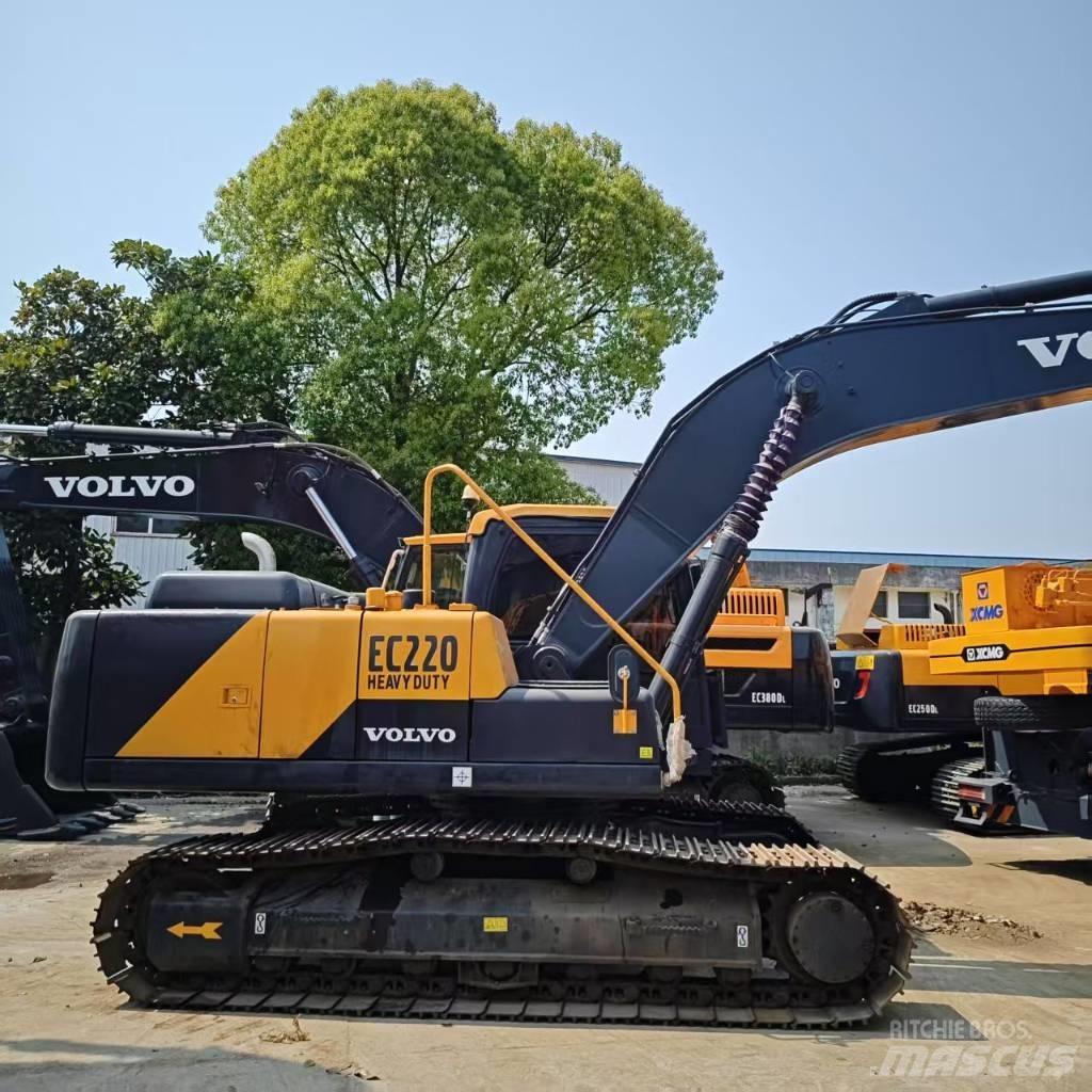 Volvo EC 220 Гусеничные экскаваторы