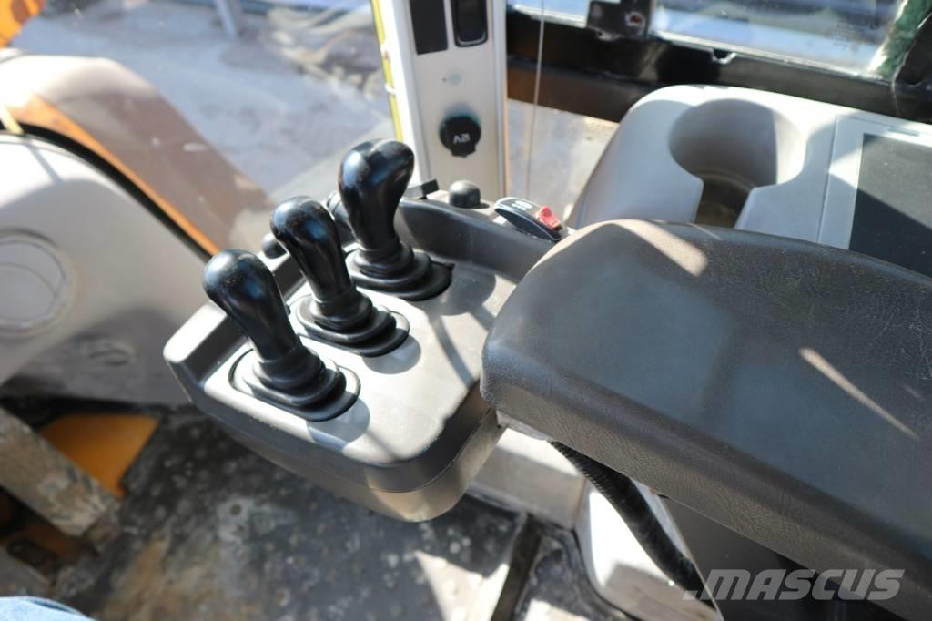 Volvo L120G Фронтальные погрузчики