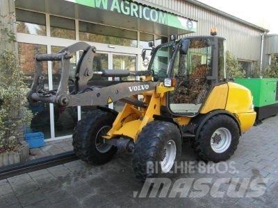 Volvo L25-B Фронтальные погрузчики
