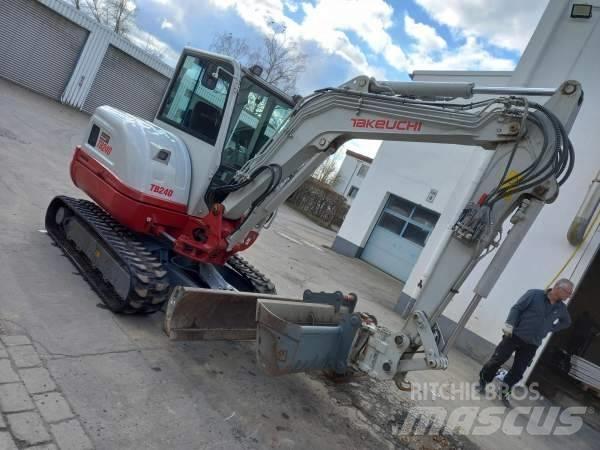 Takeuchi TB 240 DPF Мини-экскаваторы