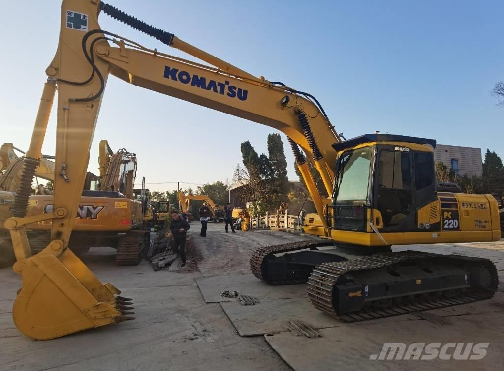 Komatsu PC 220-7 Гусеничные экскаваторы