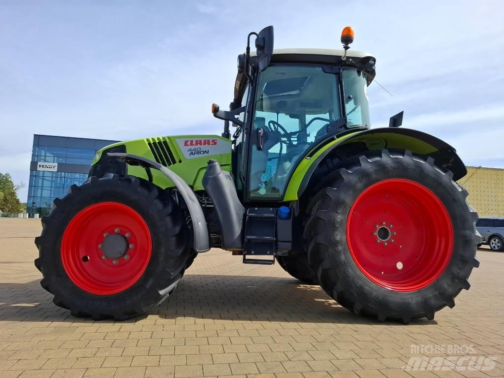 CLAAS Arion 440 CIS Трактора