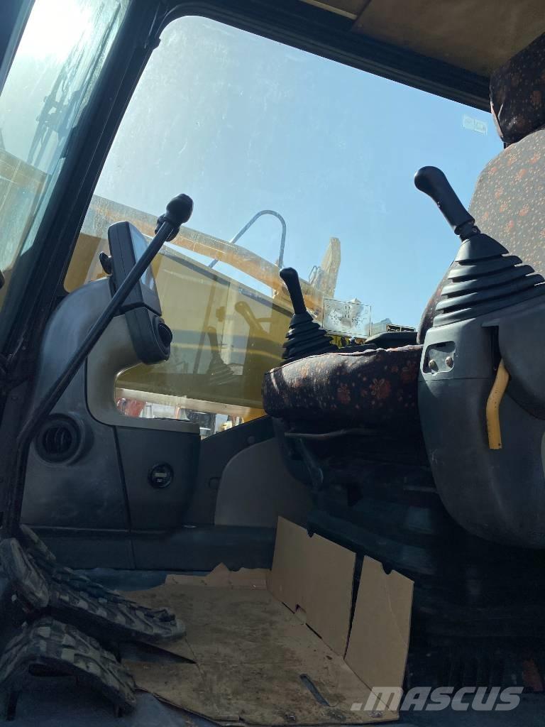 CAT 326D2L Гусеничные экскаваторы