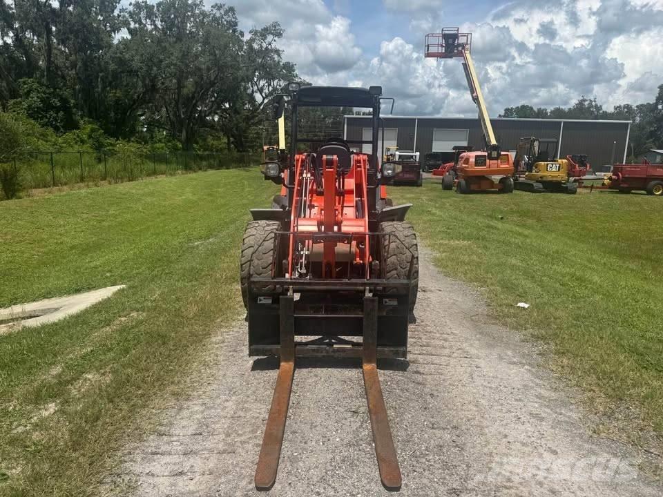 Kubota R 530 Фронтальные погрузчики