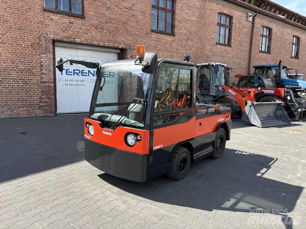 Linde P 250 Складские электротягачи