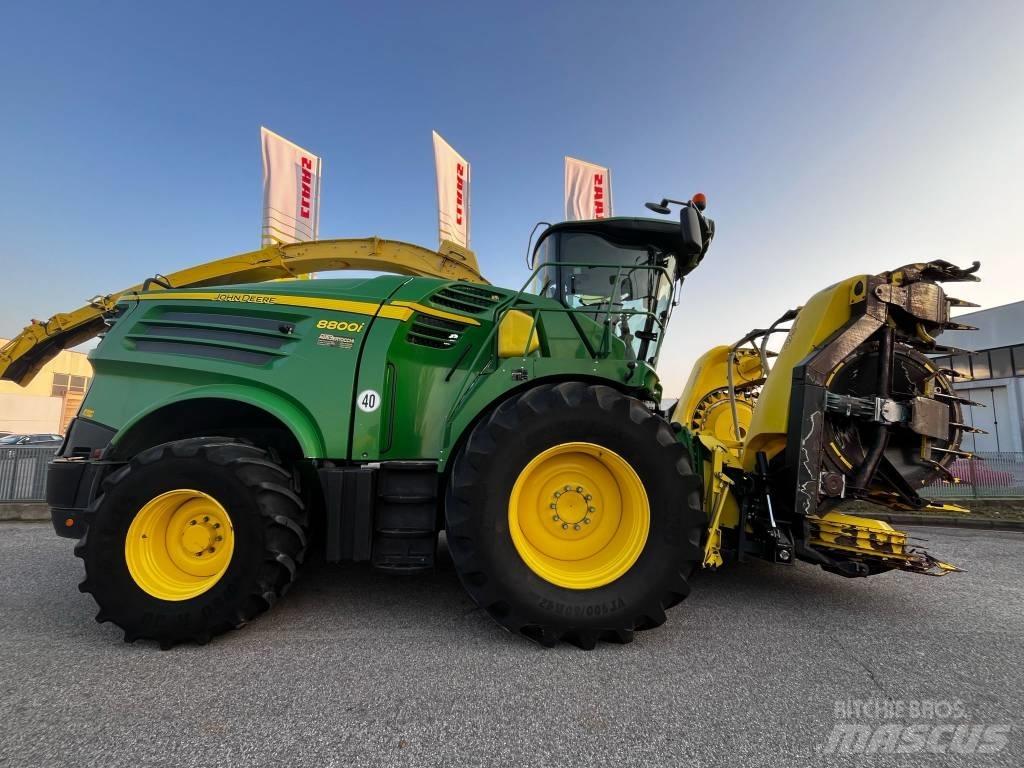 John Deere 8800 Самоходные кормоуборочные комбайны