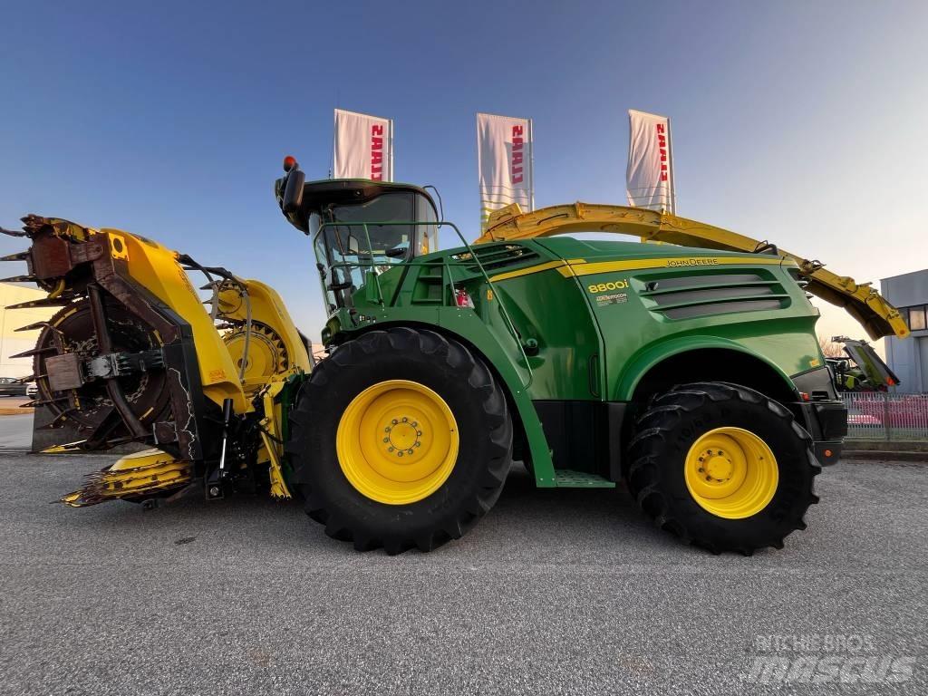 John Deere 8800 Самоходные кормоуборочные комбайны