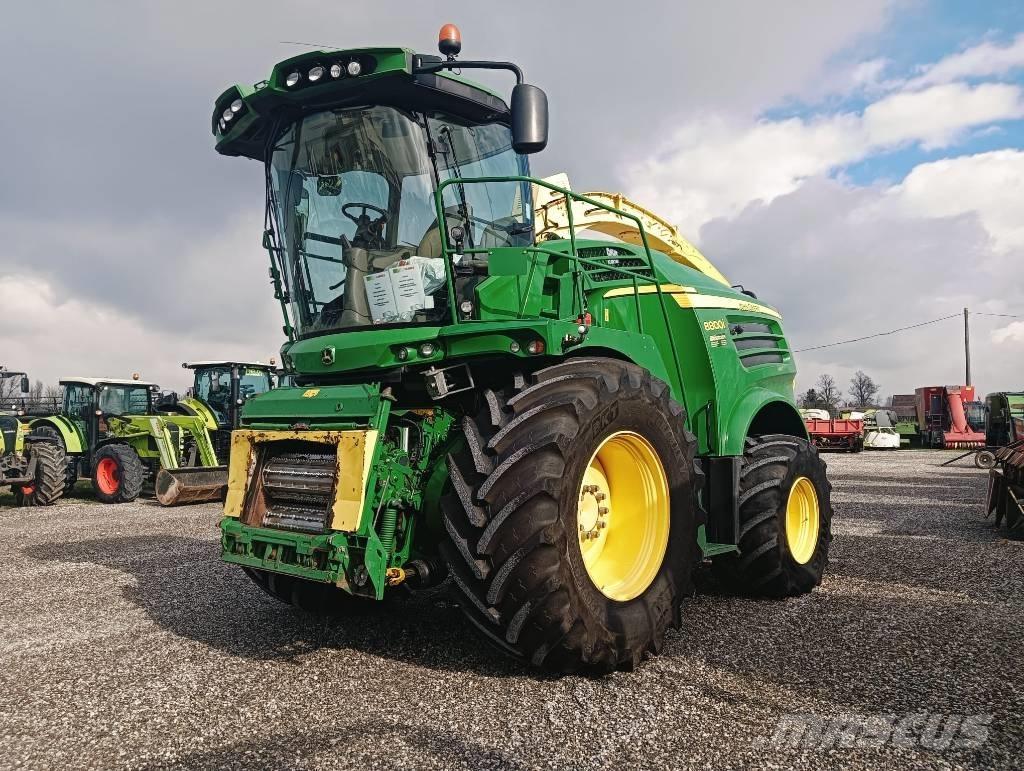 John Deere 8800 Самоходные кормоуборочные комбайны