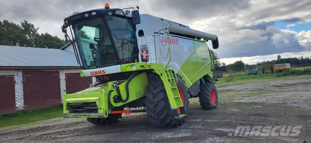CLAAS Tucano 450 Зерноуборочные комбайны