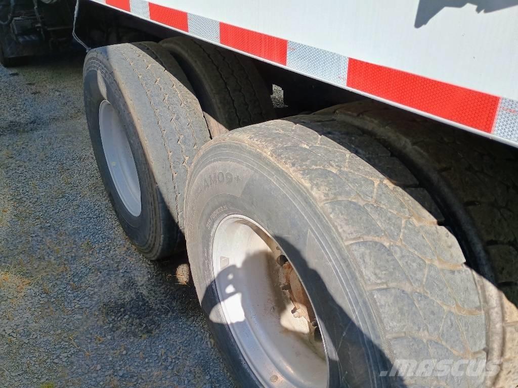 Mack MRU 613 Мусоровозы