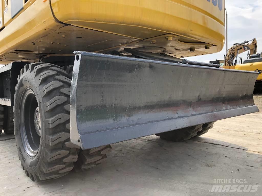 Komatsu PW160-8 Колёсные экскаваторы