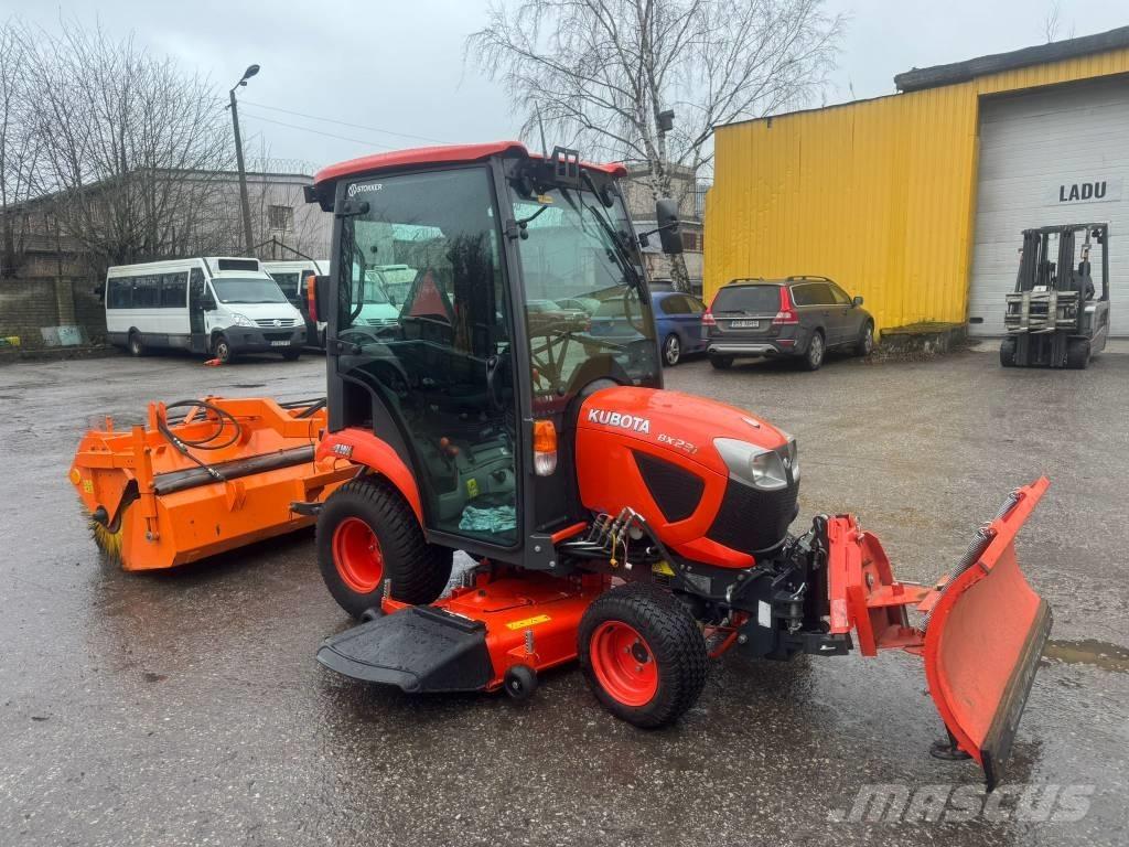 Kubota BX231 Коммунальные тракторы