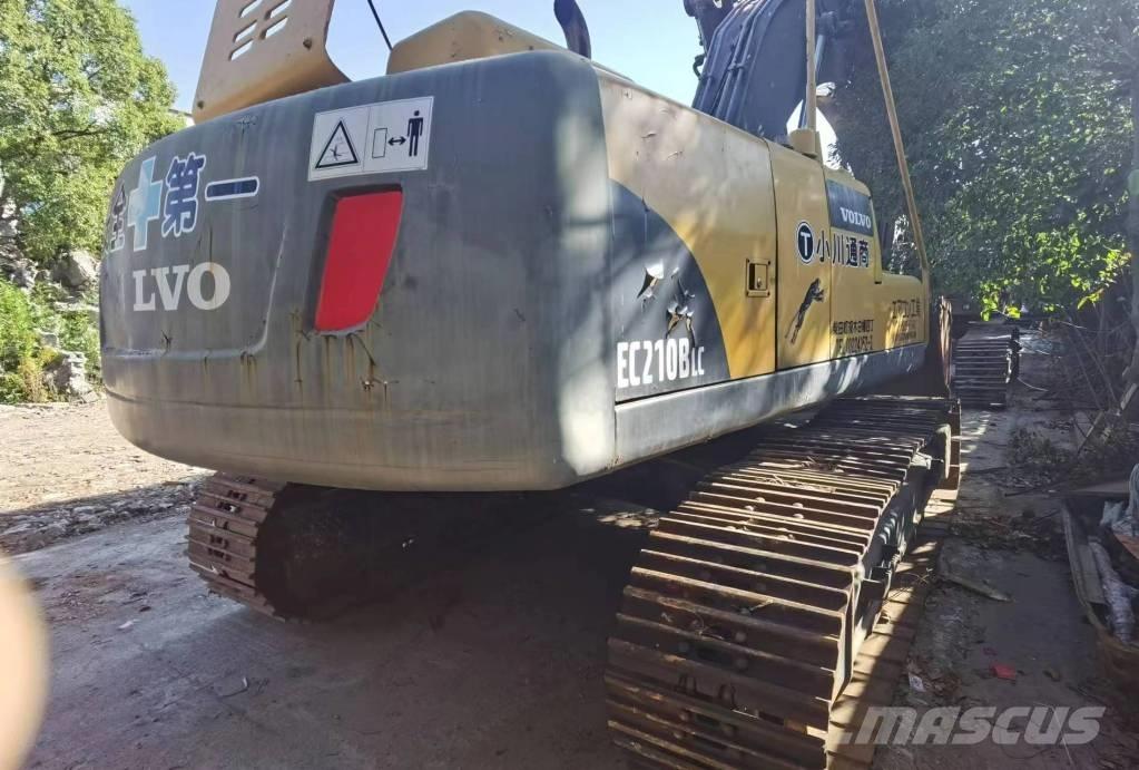Volvo EC210BLC Гусеничные экскаваторы