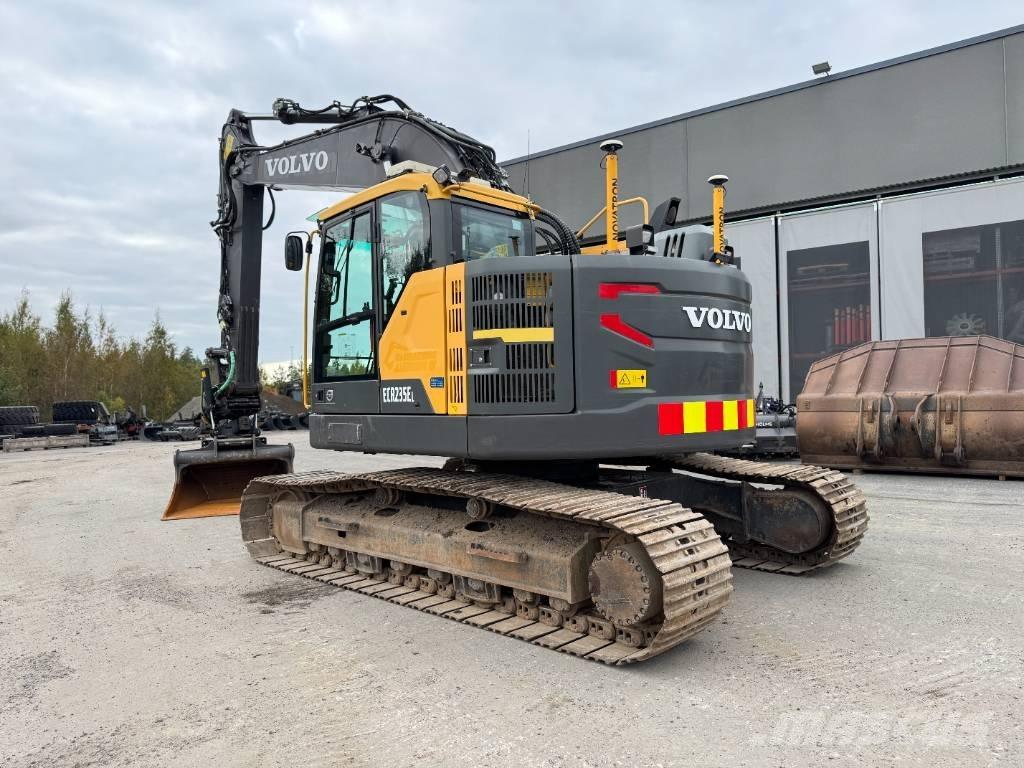 Volvo ECR 235 E Гусеничные экскаваторы