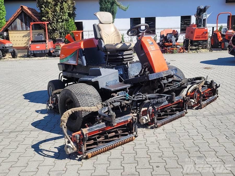 Jacobsen 305 Навесные и прицепные косилки